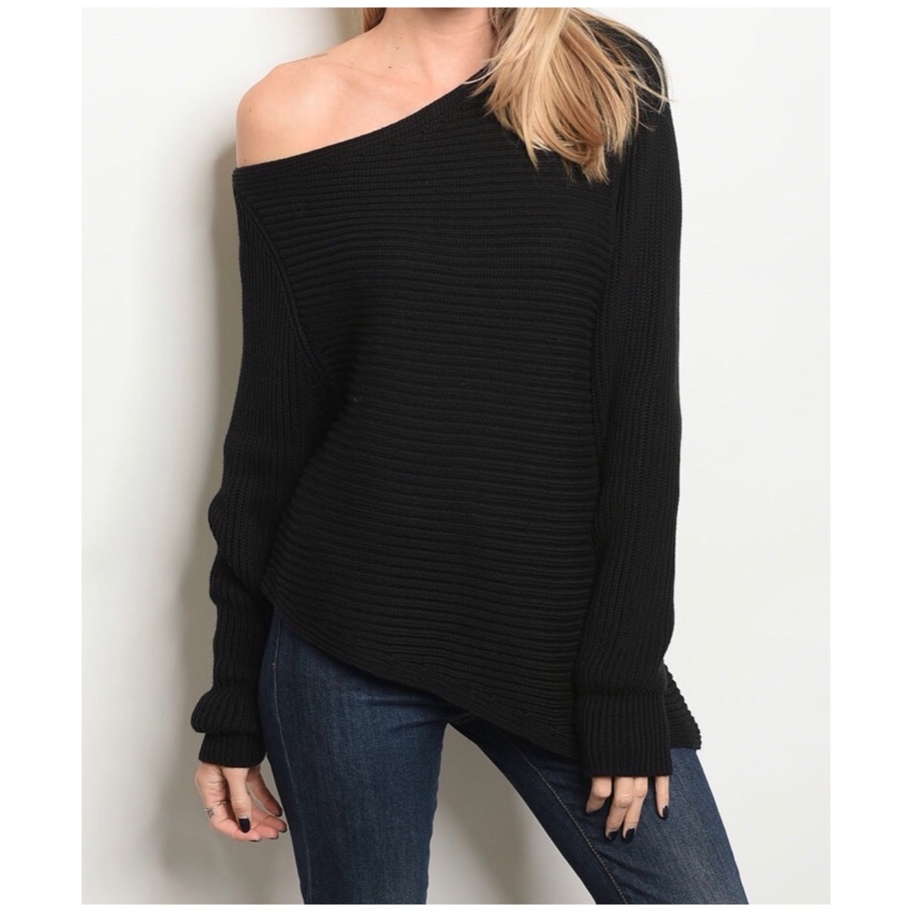 ❄️LAST2️⃣//BLACK ONE SHOULDER SWEATER - Picture 3 of 7